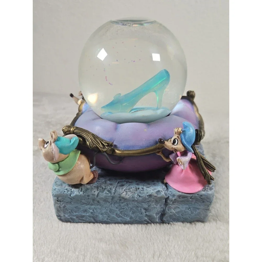 Disney Rare Cinderella Light Up Slipper Snow/Glitter  Globe With Mice Vntg EC